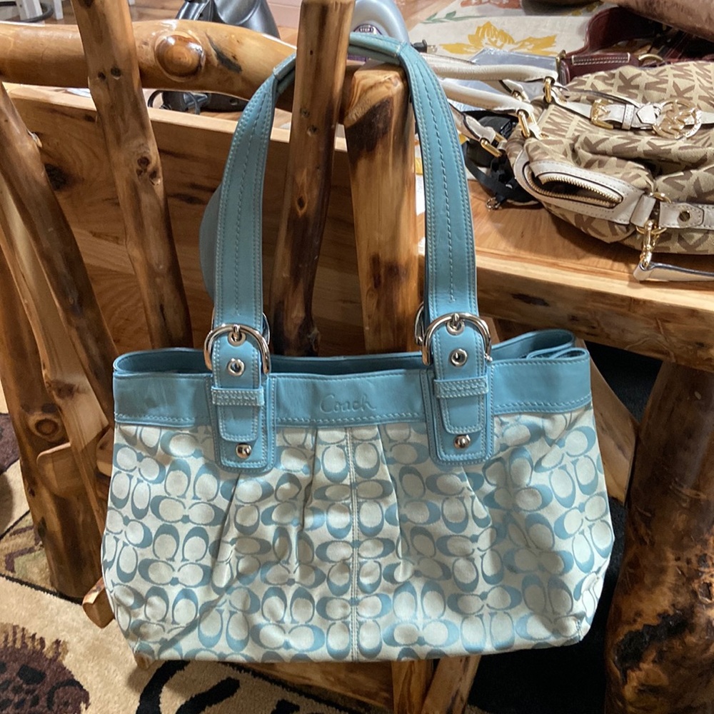 Nice coach handbag